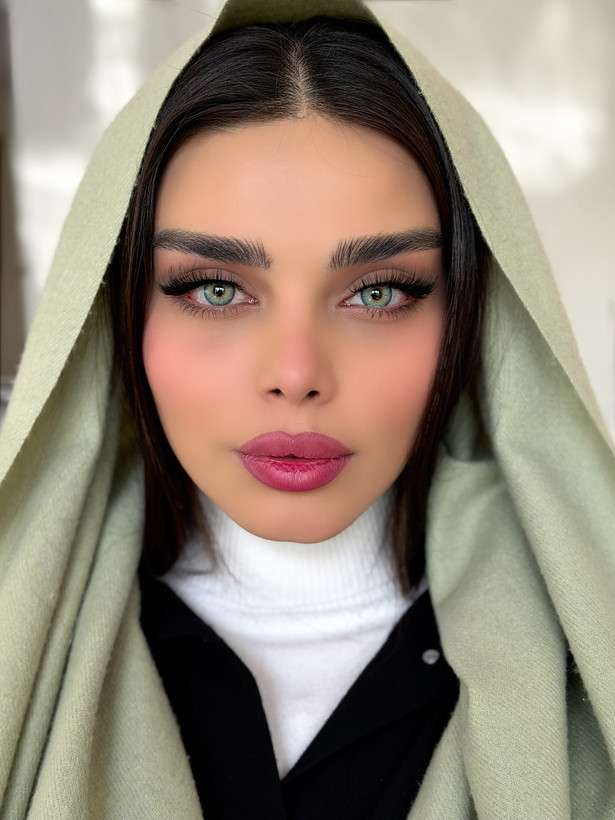 سبز آبی عسلی عروسکی روشن