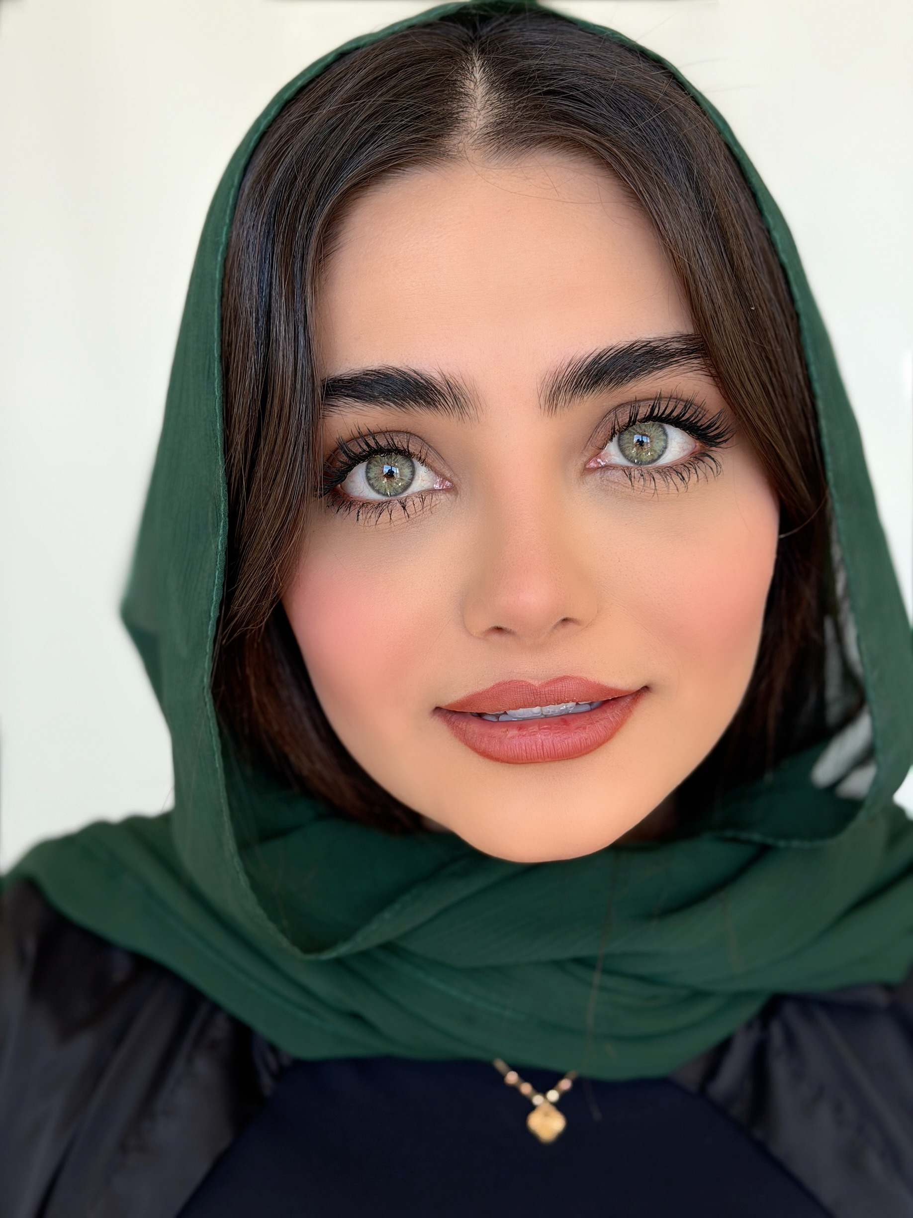 محصول نمونه تستی کرم پودر ورورا مدل 206 حجم 35 میلی لیتر