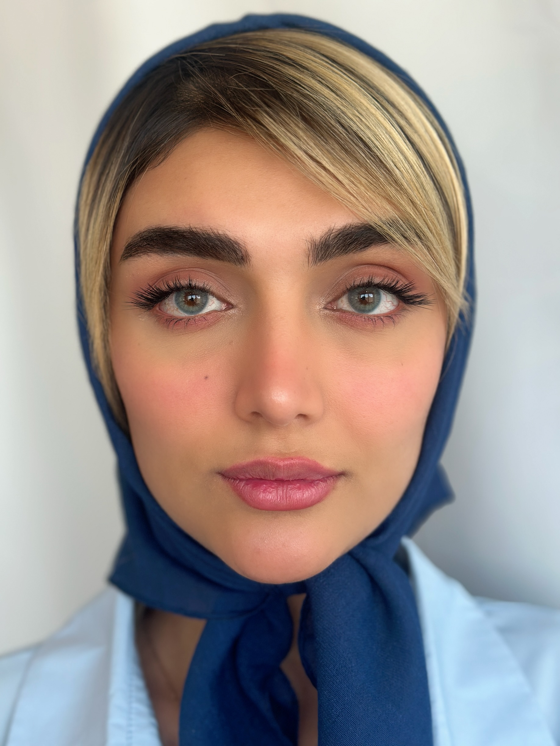 آبی طبیعی.