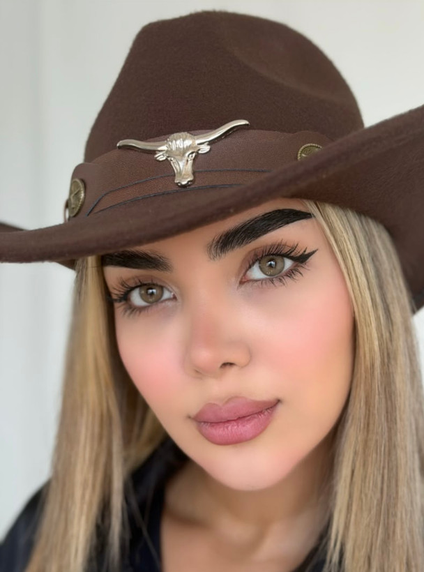 عسلی زیتونی جذاب😍