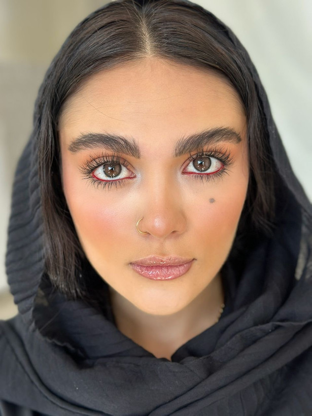 خاکستری عسلی تیره
